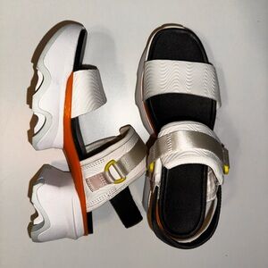Sorel Women’s Platform Sneaker Sandals